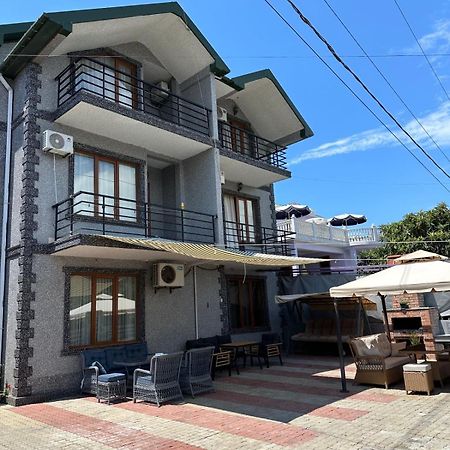 Elite Hotel 科布列季 外观 照片