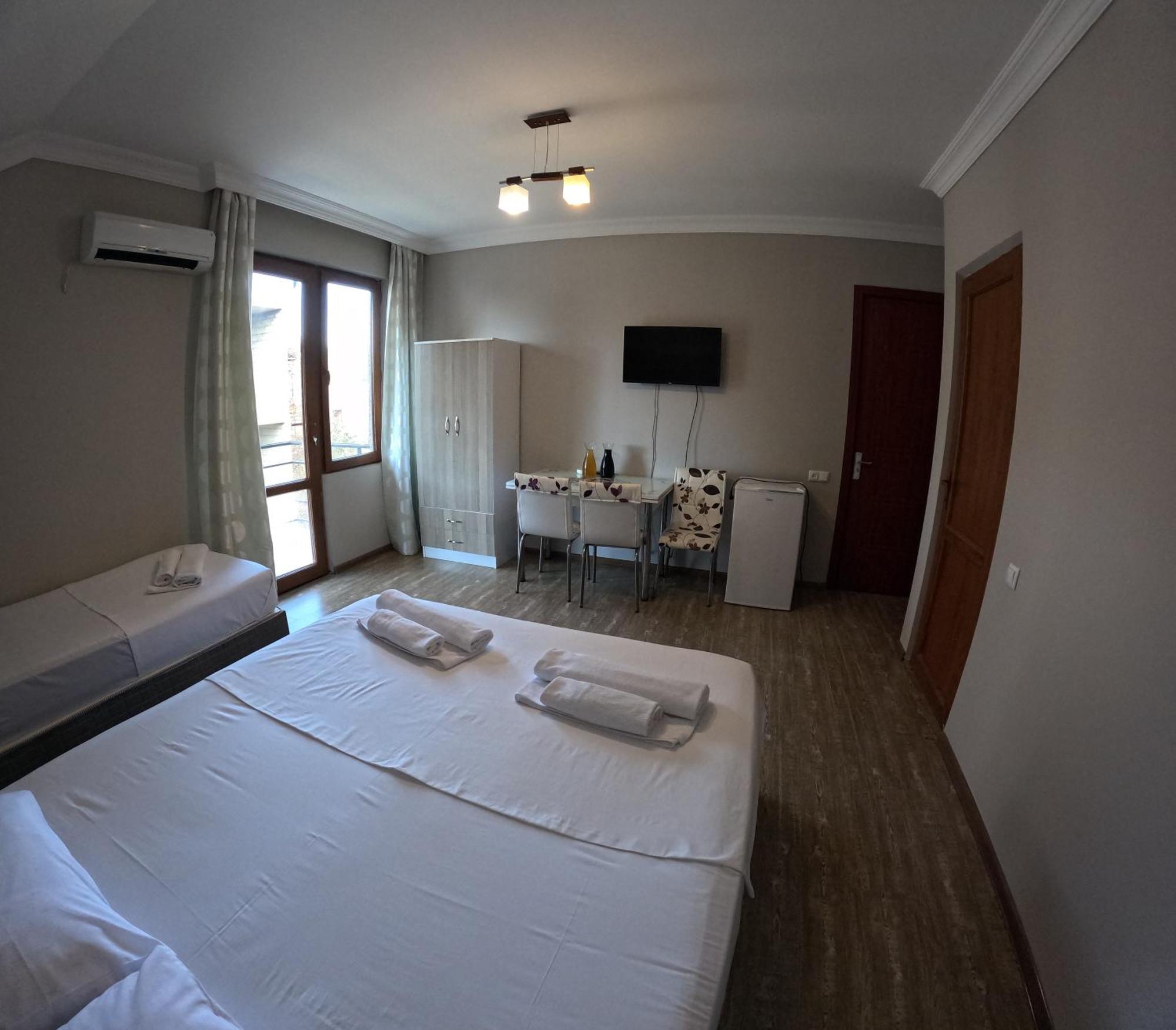 Elite Hotel 科布列季 外观 照片