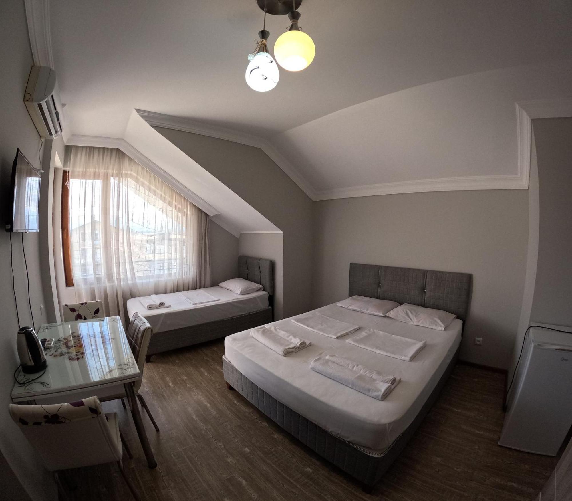 Elite Hotel 科布列季 外观 照片