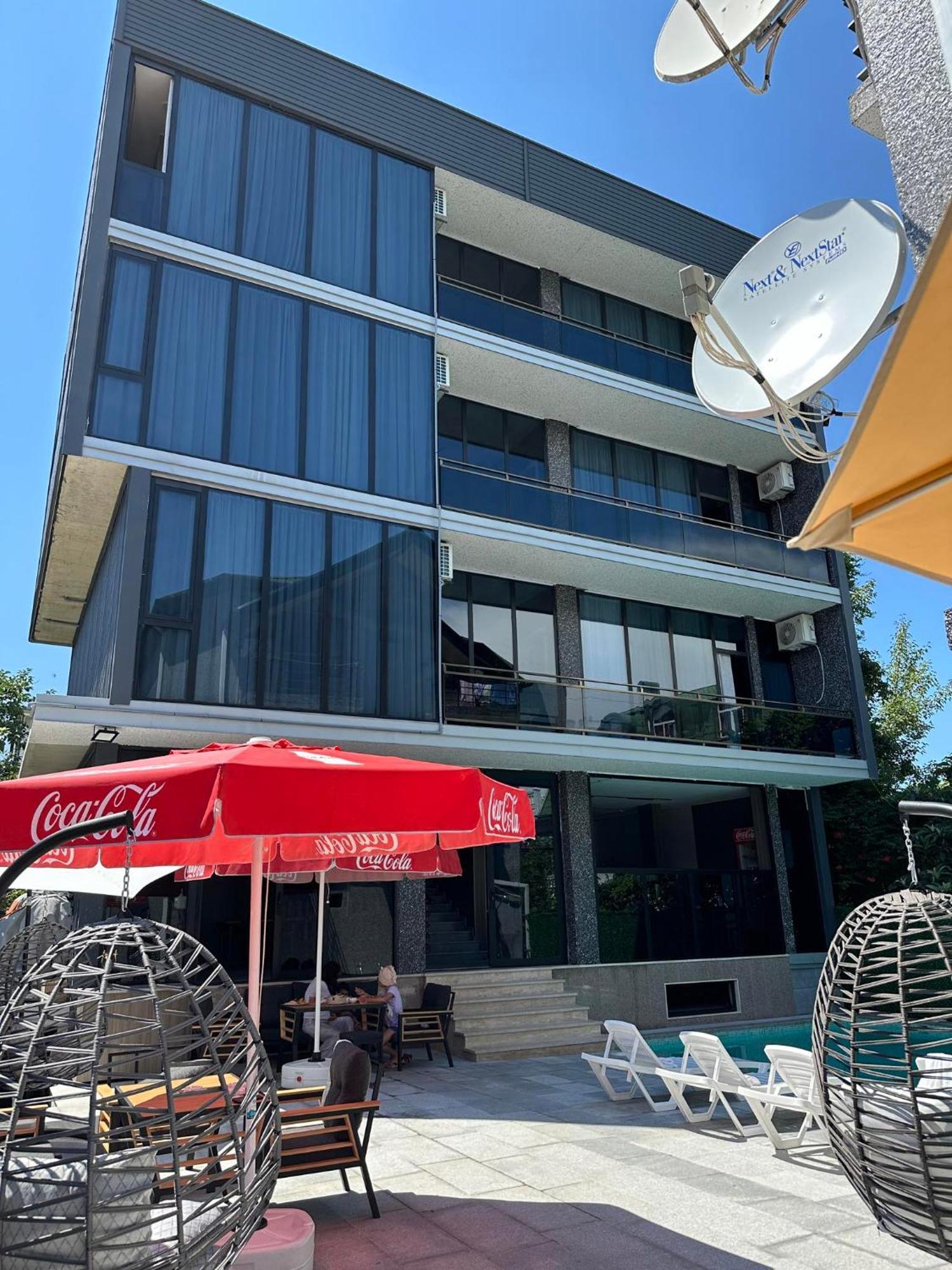 Elite Hotel 科布列季 外观 照片