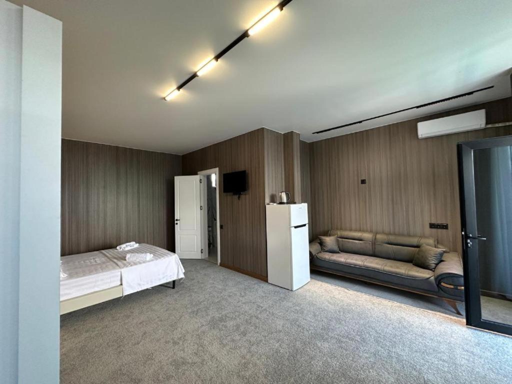 Elite Hotel 科布列季 外观 照片